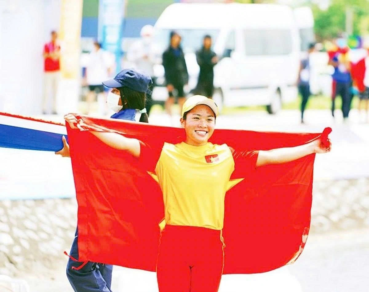 SEA Games 33: Canoeing giúp Việt Nam có huy chương vàng thứ 16